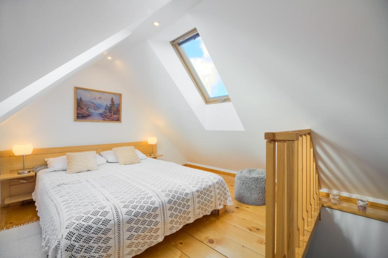 Apartamenty Maja Тылич Экстерьер фото